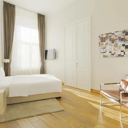 Guest house Lanterna Center Novi Sad